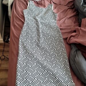 RD Style Black and White Patterned Midi Dress